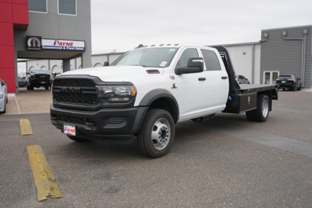 New 2024 Ram 5500 Chassis Cab 5500 TRADESMAN CHASSIS CREW CAB 4X4 84' CA Pickup