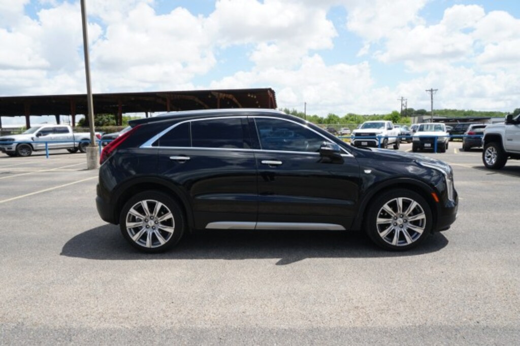 Used 2022 Cadillac XT4 FWD Premium Luxury SUV