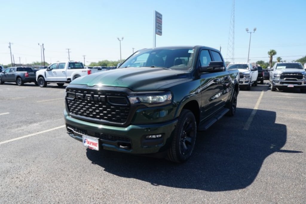New 2026 Ram 1500 LONE STAR CREW CAB 4X4 5'7 BOX Pickup