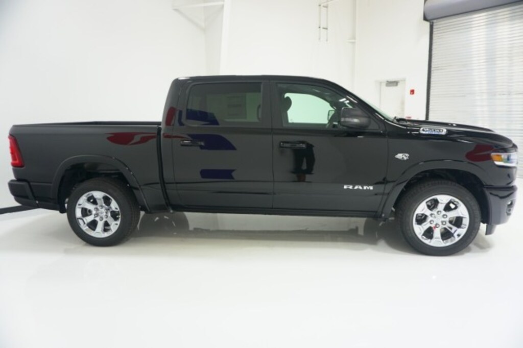 New 2026 Ram 1500 LONE STAR CREW CAB 4X2 5'7 BOX Pickup