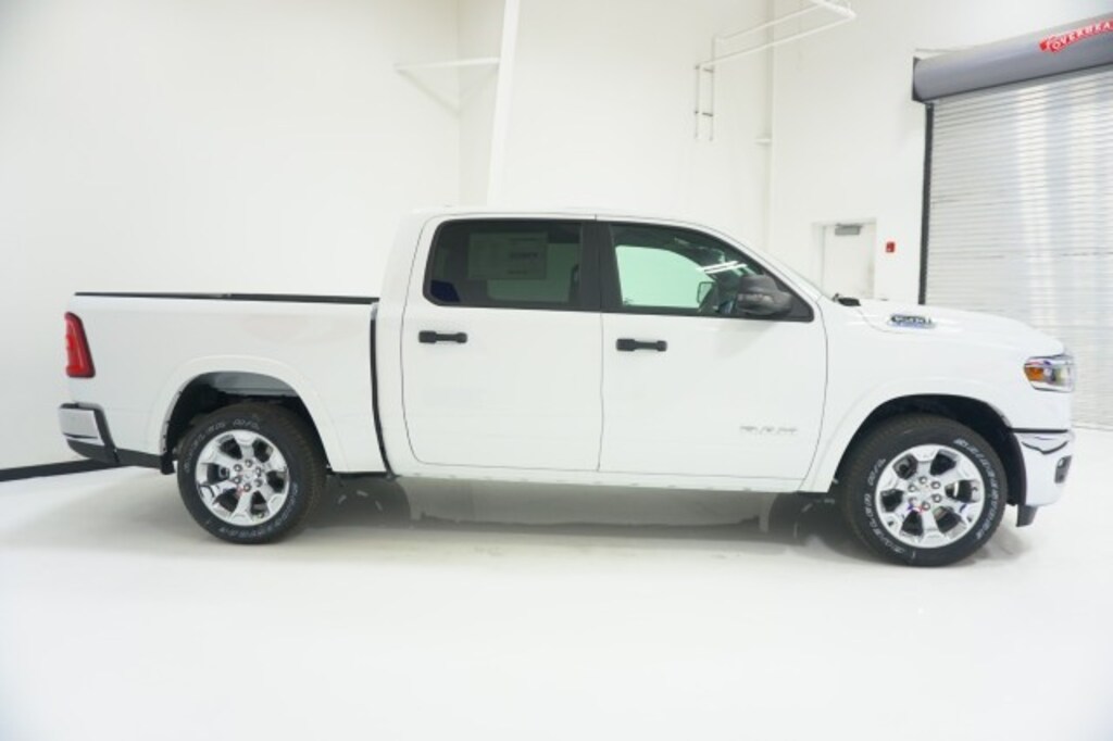 New 2026 Ram 1500 Lone Star Crew Cab 4x2 5'7 Box Pickup