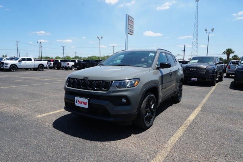 New 2026 Jeep Compass LATITUDE ALTITUDE 4X4 Sport Utility