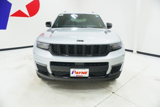 2025 Jeep Grand Cherokee Limited photo 2