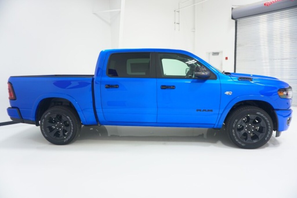 New 2026 Ram 1500 LONE STAR CREW CAB 4X2 5'7 BOX Pickup