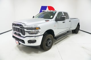 2026 Ram 3500 TRADESMAN CREW CAB 4X4 8' BOX Pickup