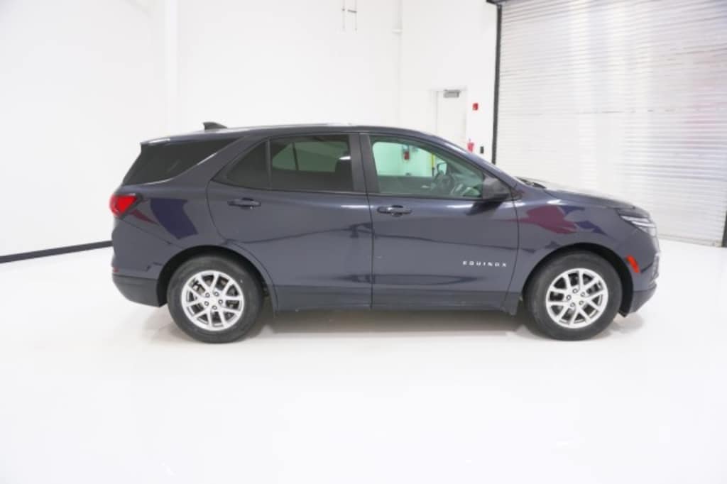 Used 2022 Chevrolet Equinox LS SUV
