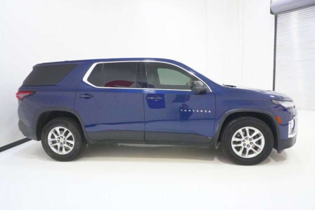 Used 2022 Chevrolet Traverse LS SUV