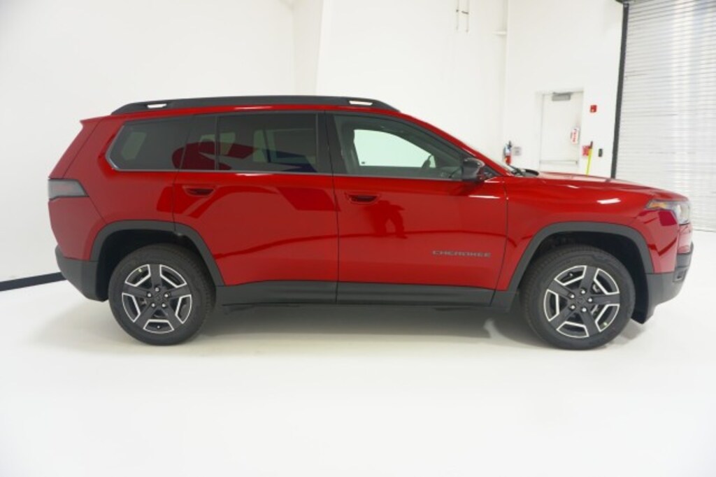 New 2026 Jeep Cherokee LAREDO 4X4 Sport Utility