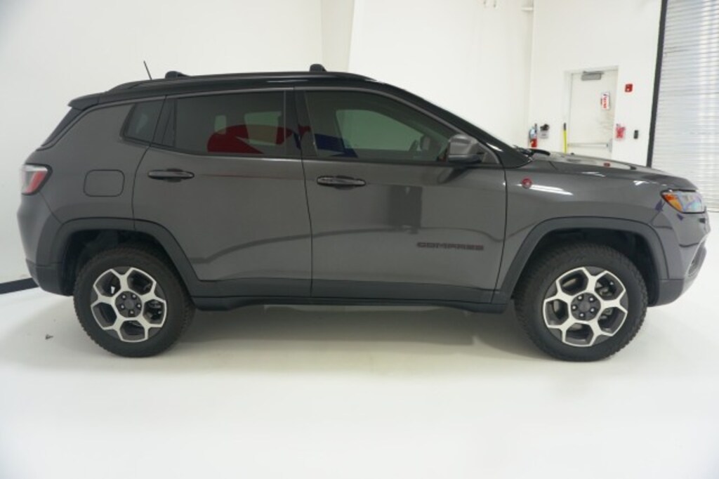Used 2022 Jeep Compass Trailhawk SUV
