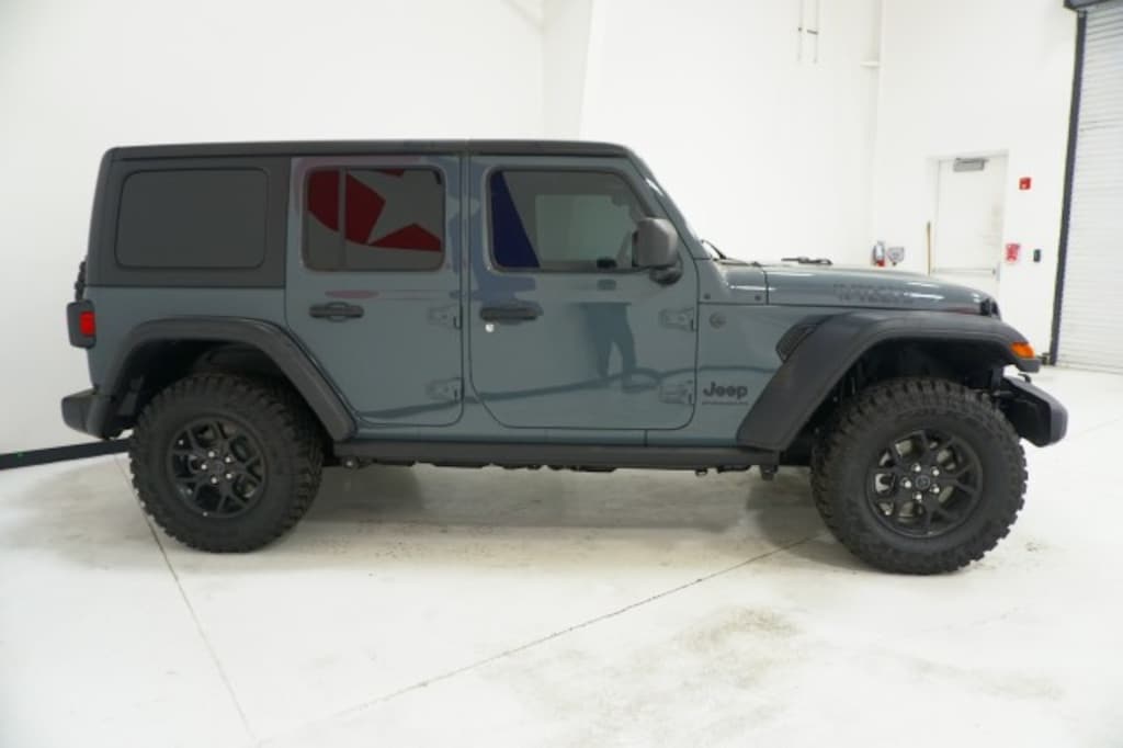 Used 2025 Jeep Wrangler Sport SUV