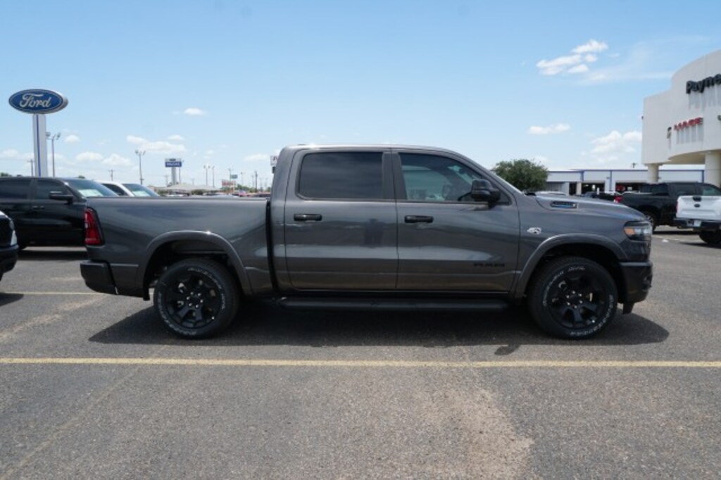 New 2026 Ram 1500 LONE STAR CREW CAB 4X4 5'7 BOX Pickup