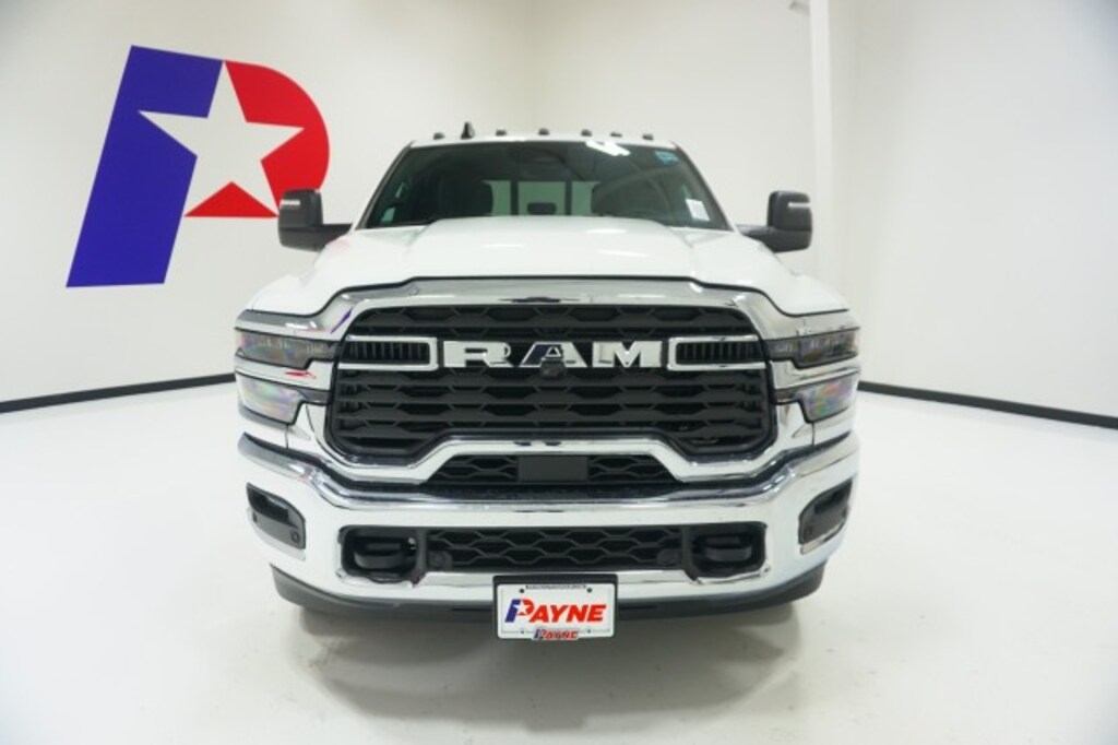 New 2026 Ram 3500 TRADESMAN CREW CAB 4X4 8' BOX Pickup