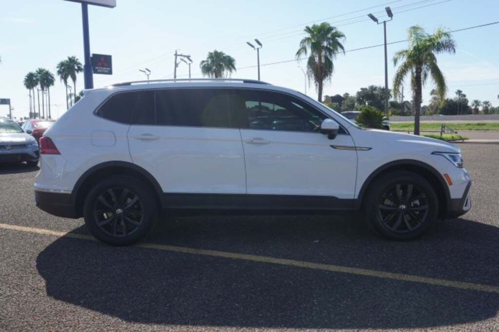 Used 2024 Volkswagen Tiguan SE SUV