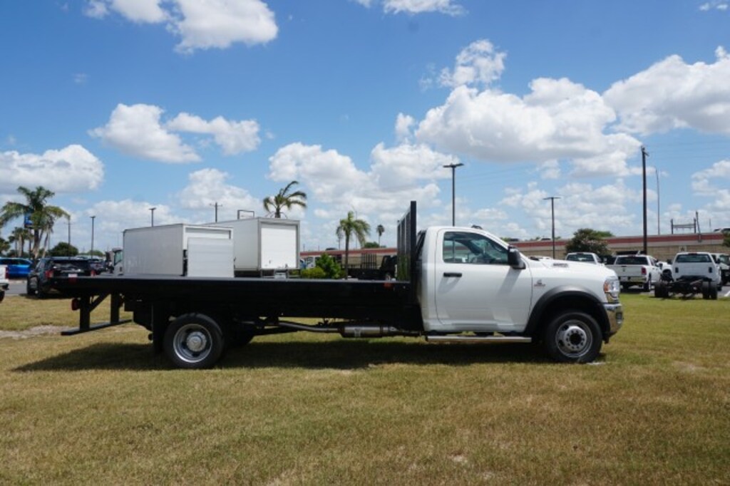 New 2024 Ram 5500 Chassis Cab 5500 TRADESMAN CHASSIS REGULAR CAB 4X2 120' CA Pickup