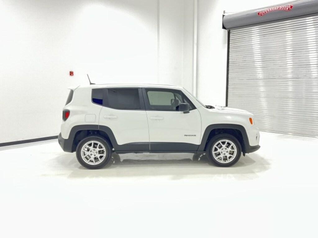 Used 2023 Jeep Renegade Altitude SUV