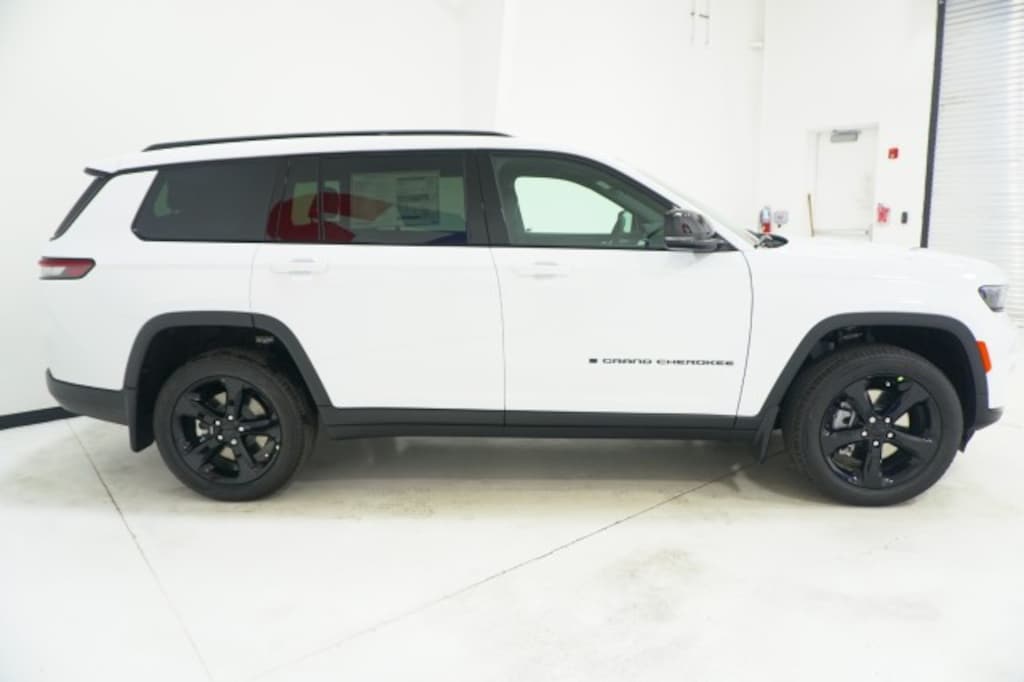 New 2025 Jeep Grand Cherokee L LIMITED 4X2 Sport Utility