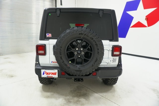 2026 Jeep Wrangler 4-Door Willys - Photo 8