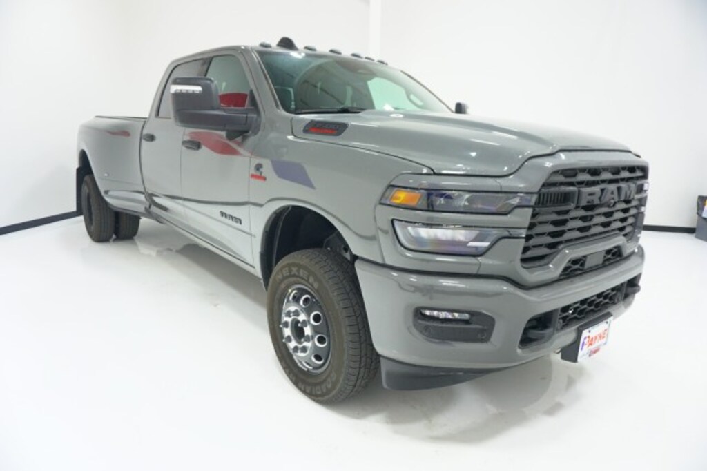 New 2026 Ram 3500 Lone Star Crew Cab 4x4 8' Box Pickup