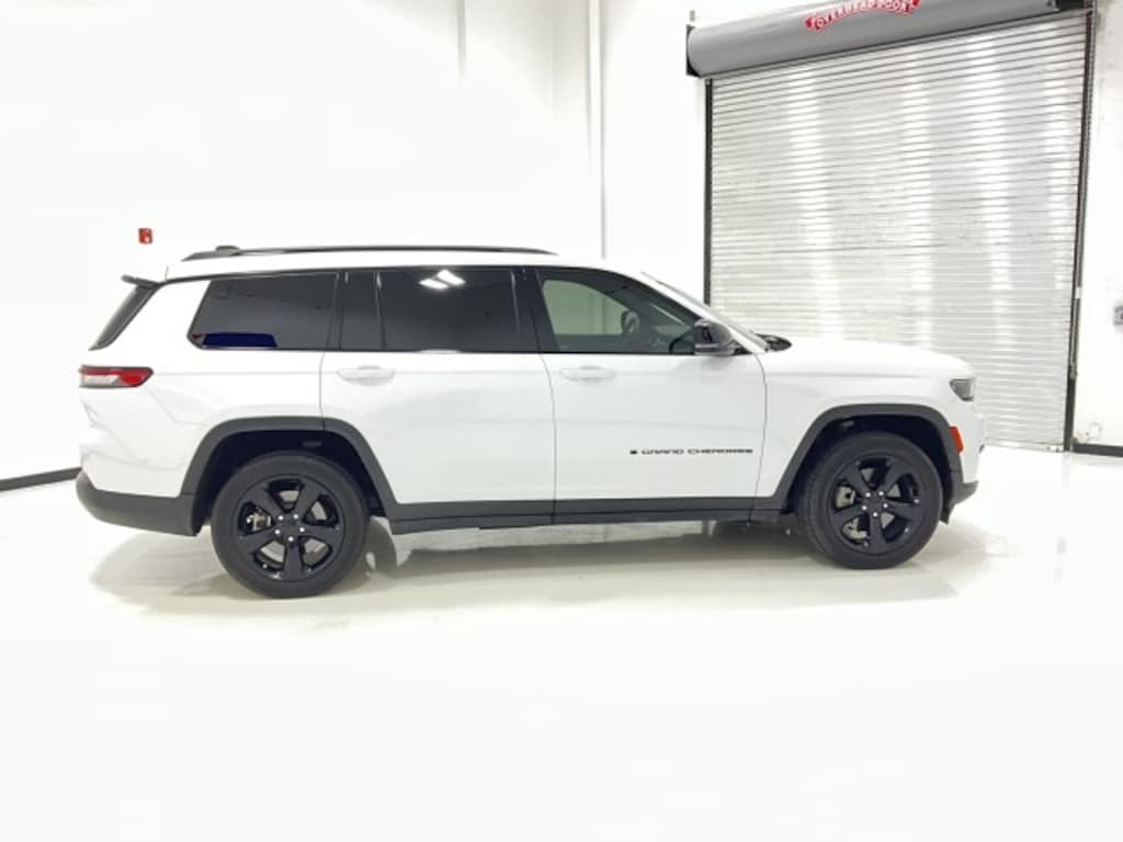 Used 2024 Jeep Grand Cherokee L Altitude SUV