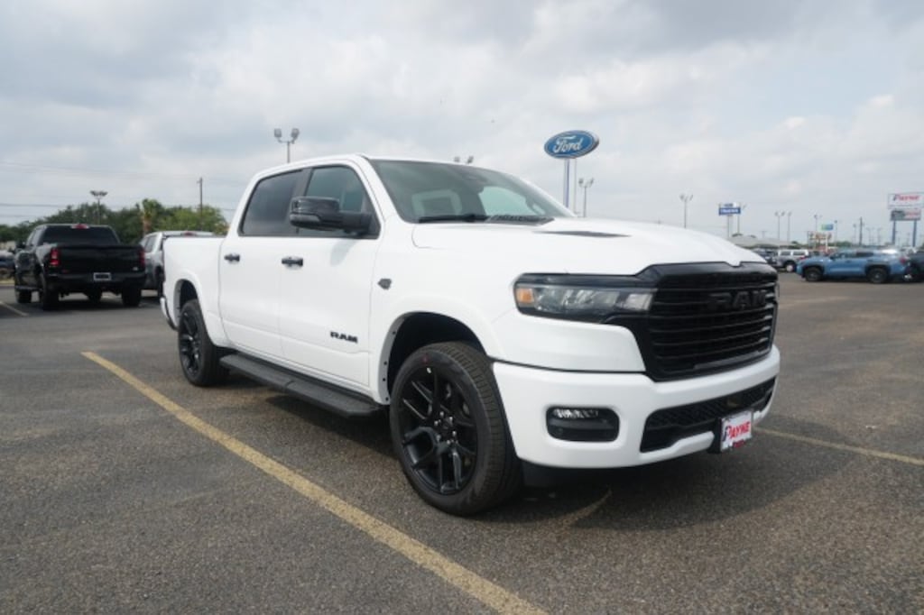 New 2027 Ram 1500 LARAMIE CREW CAB 4X4 5'7 BOX Pickup