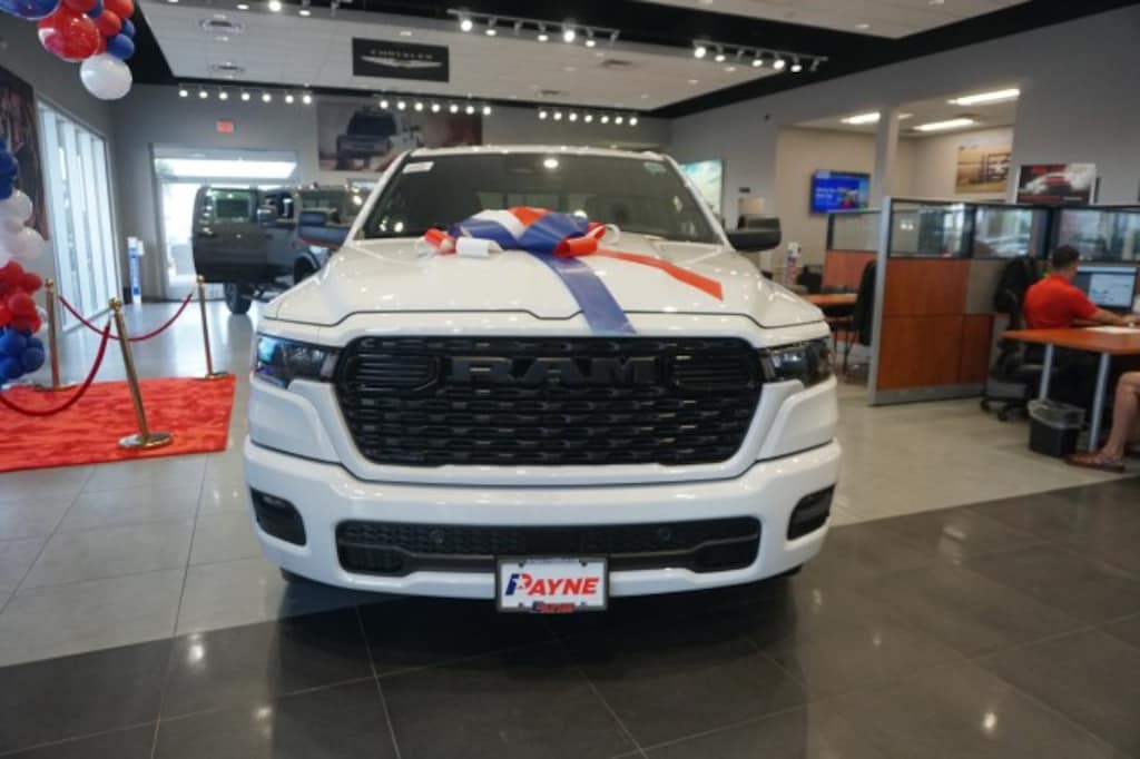 New 2026 Ram 1500 Express Crew Cab 4x2 5'7 Box Pickup