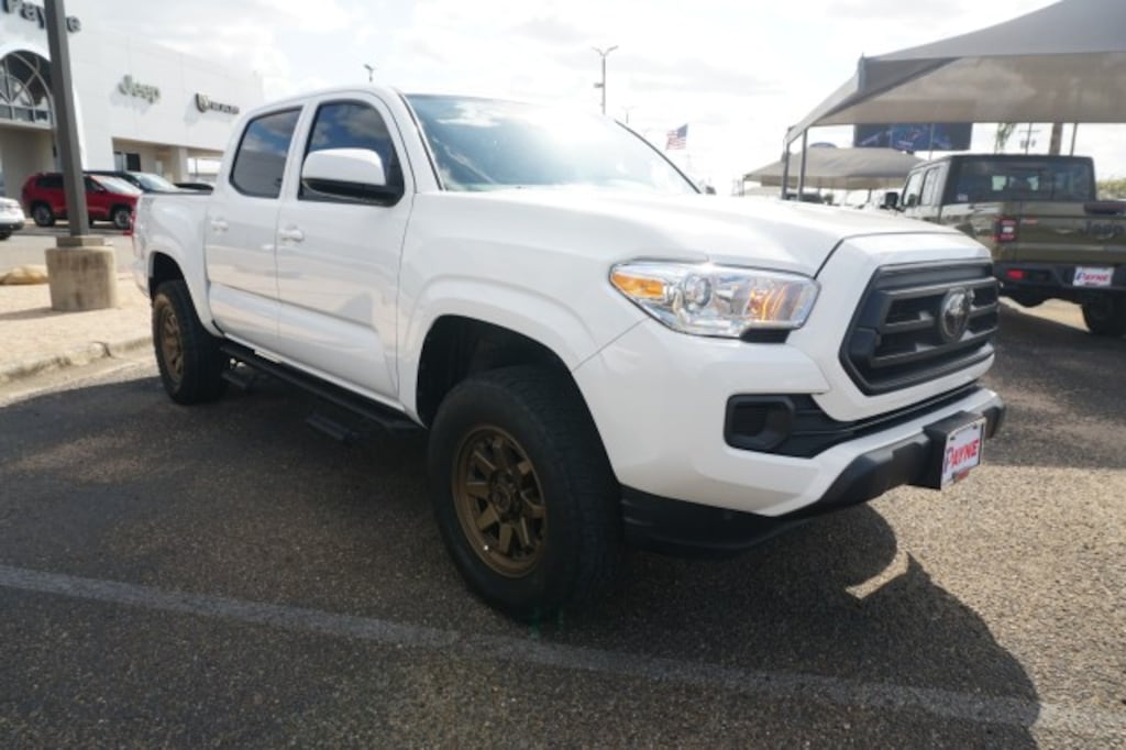 Used 2023 Toyota Tacoma 4WD SR5 Pickup Truck