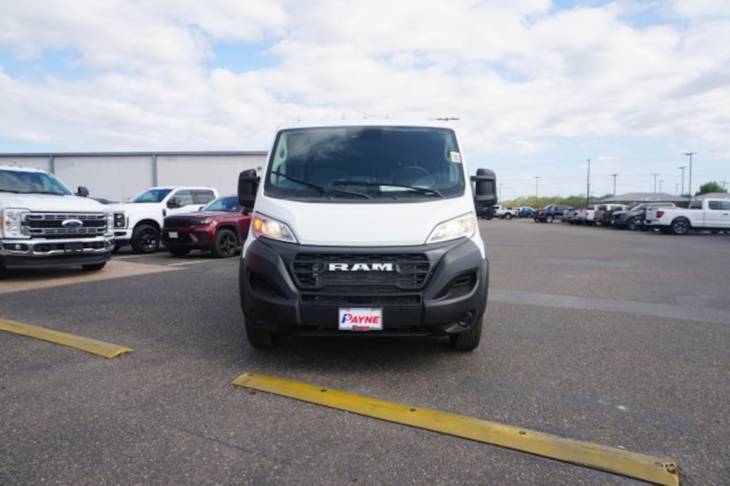 New 2025 Ram ProMaster PROMASTER 1500 TRADESMAN CARGO VAN LOW ROOF 136' W Cargo Van