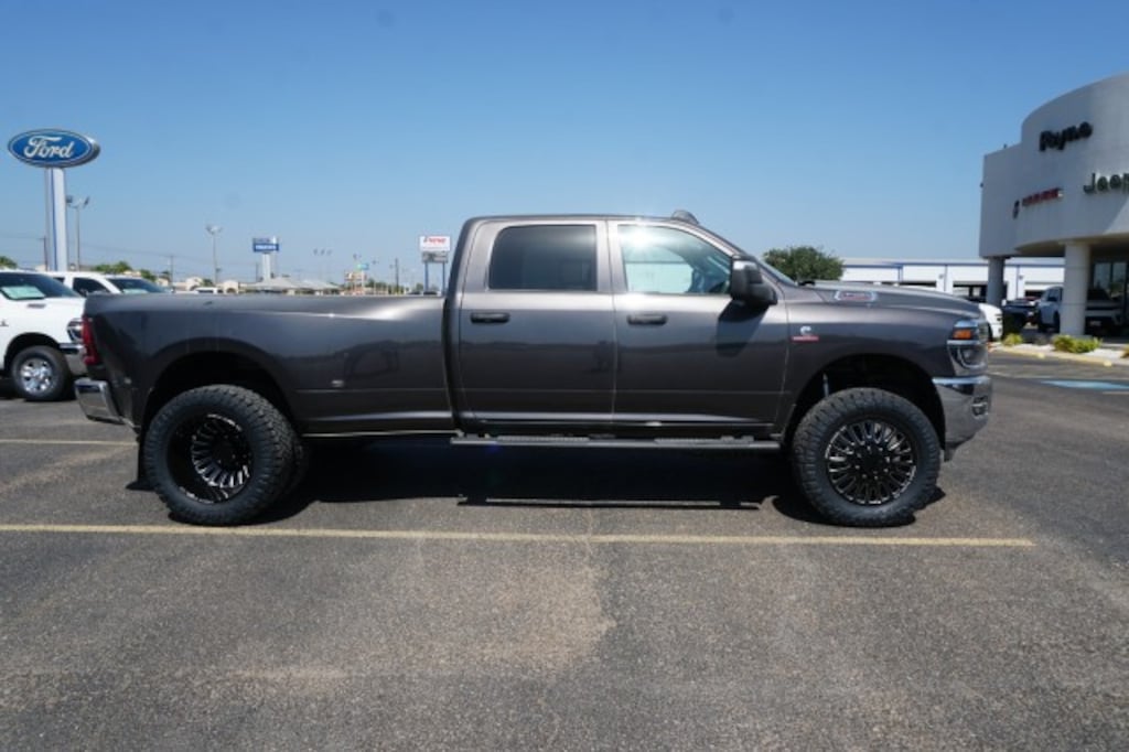 New 2027 Ram 3500 Tradesman Pickup