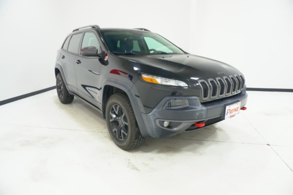 Used 2015 Jeep Cherokee Trailhawk SUV