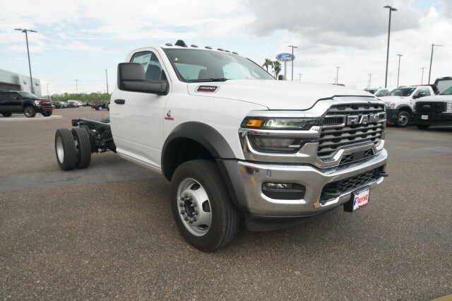2026 Ram 4500 Tradesman photo 2