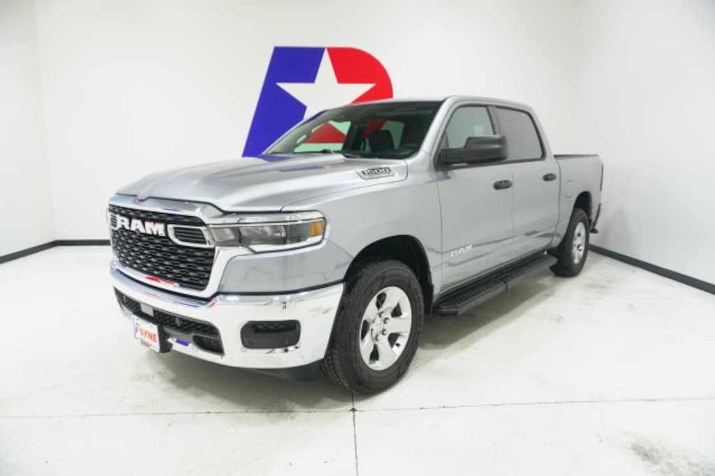 New 2026 Ram 1500 TRADESMAN CREW CAB 4X2 5'7 BOX Pickup