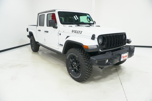 2025 Jeep Gladiator Willys photo 3