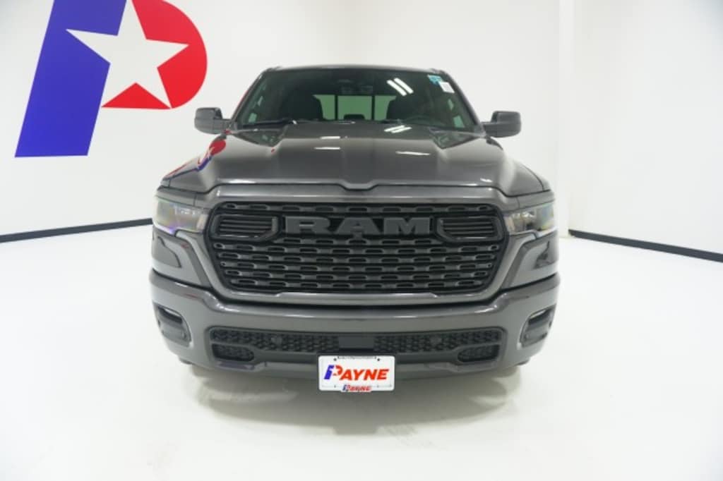 New 2026 Ram 1500 EXPRESS CREW CAB 4X2 5'7 BOX Pickup