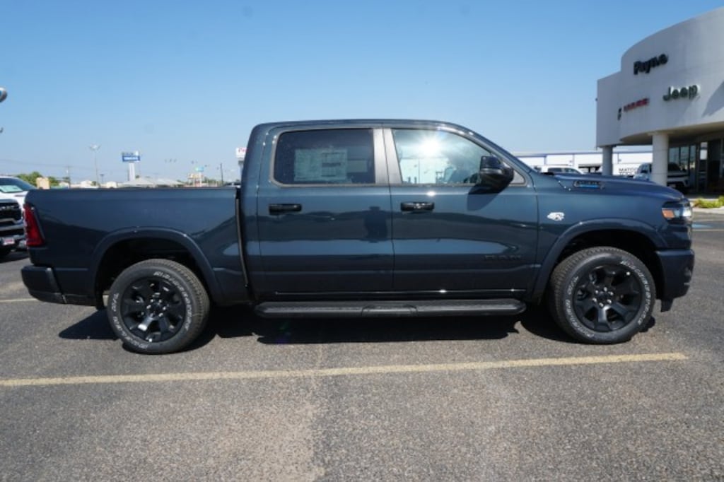 New 2026 Ram 1500 LONE STAR CREW CAB 4X4 5'7 BOX Pickup