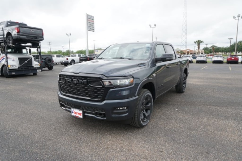 New 2026 Ram 1500 LONE STAR CREW CAB 4X4 5'7 BOX Pickup