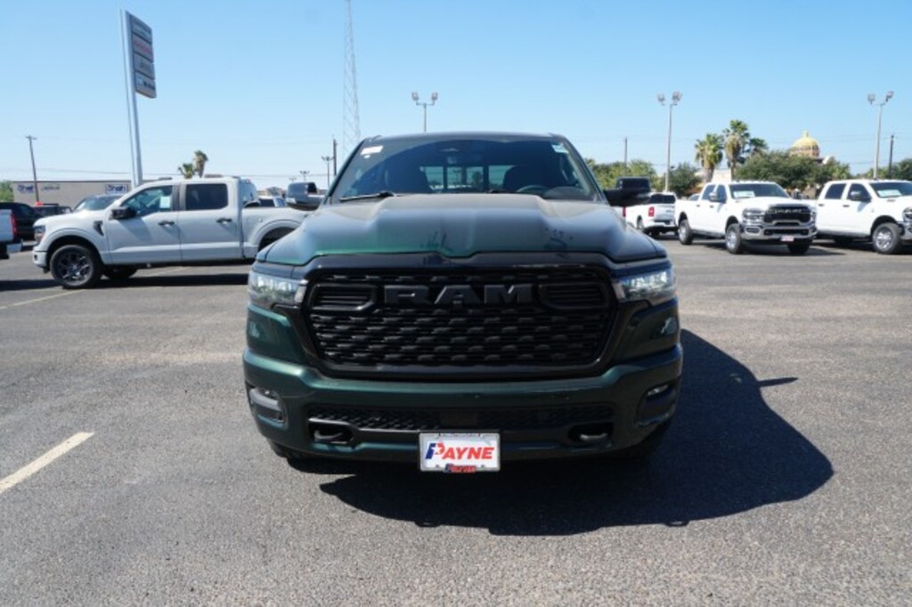 New 2026 Ram 1500 LONE STAR CREW CAB 4X4 5'7 BOX Pickup