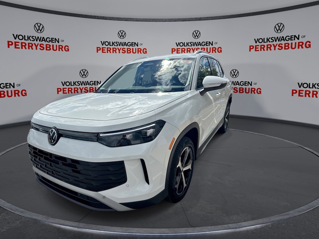 New 2025 Volkswagen Tiguan SE AWD SE AWD