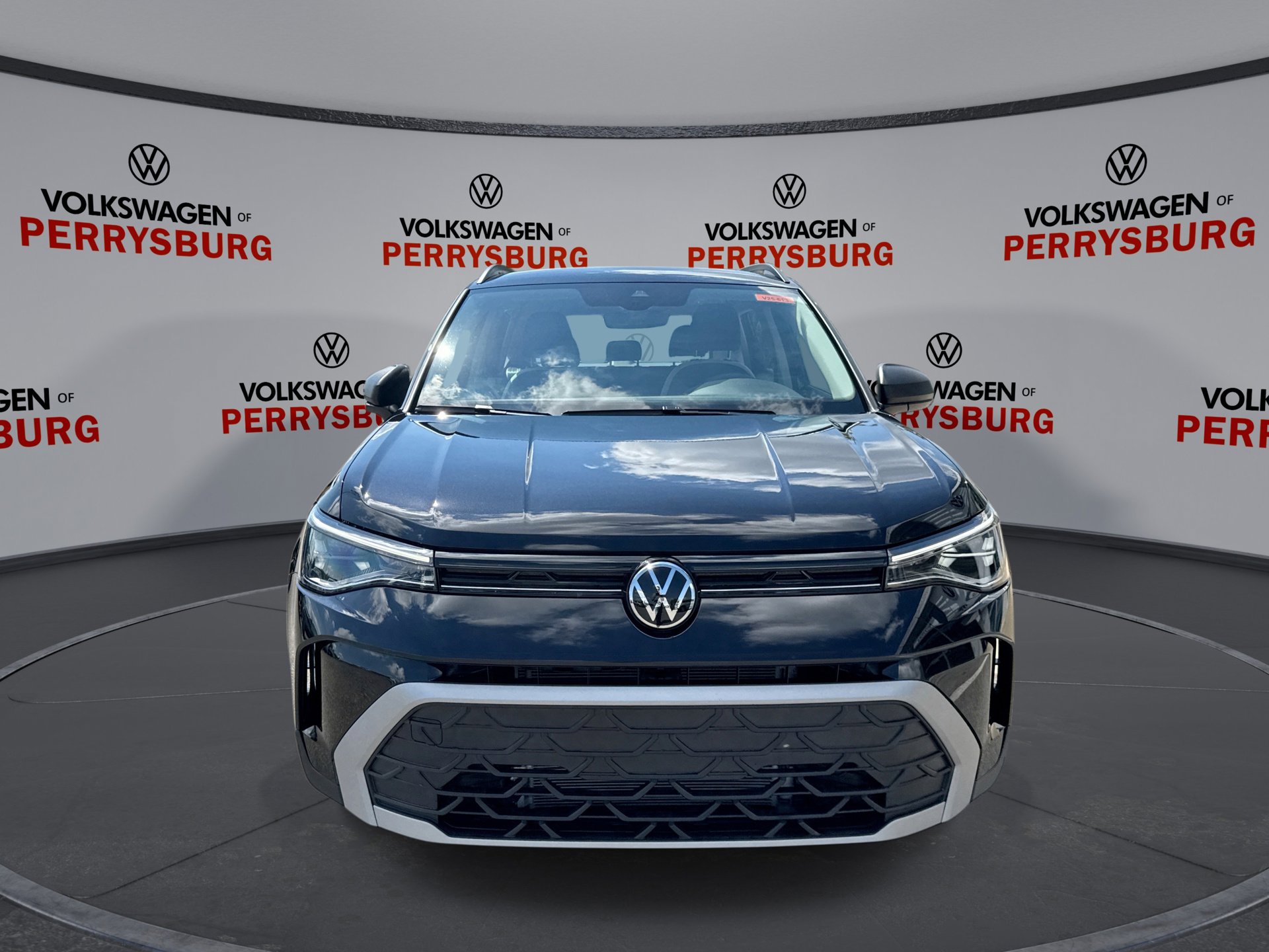 2025 Volkswagen Taos S photo 3