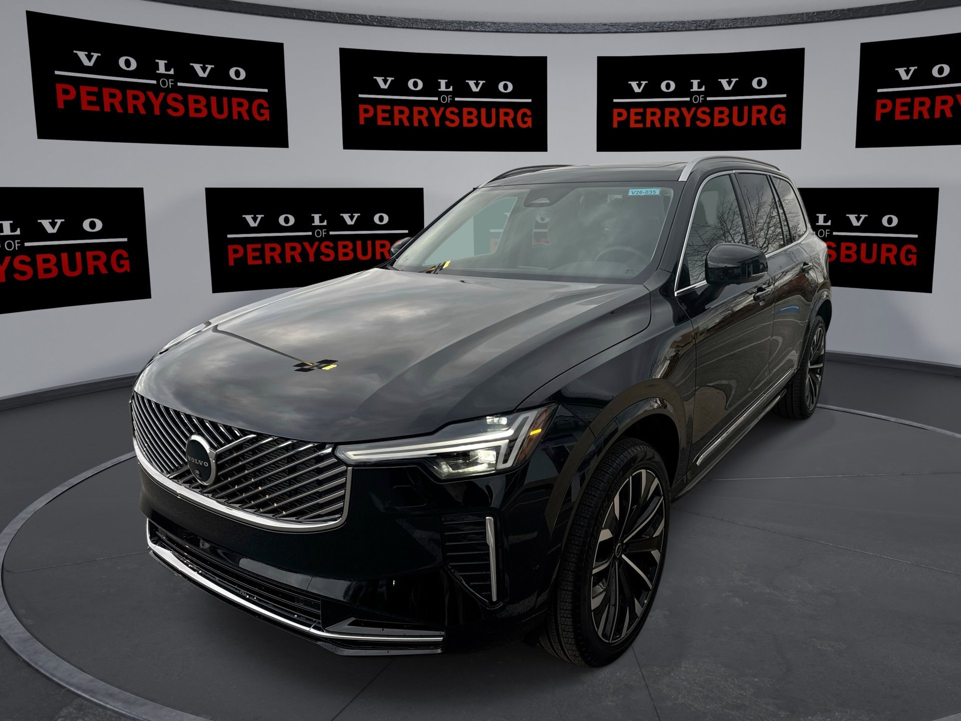 2026 Volvo XC90 Plus's photo