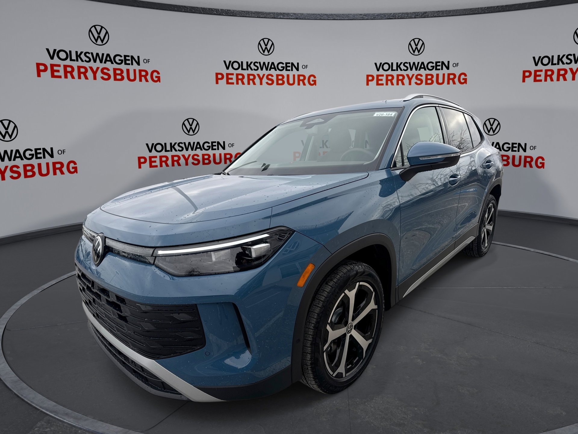 2026 Volkswagen Tiguan SE's photo