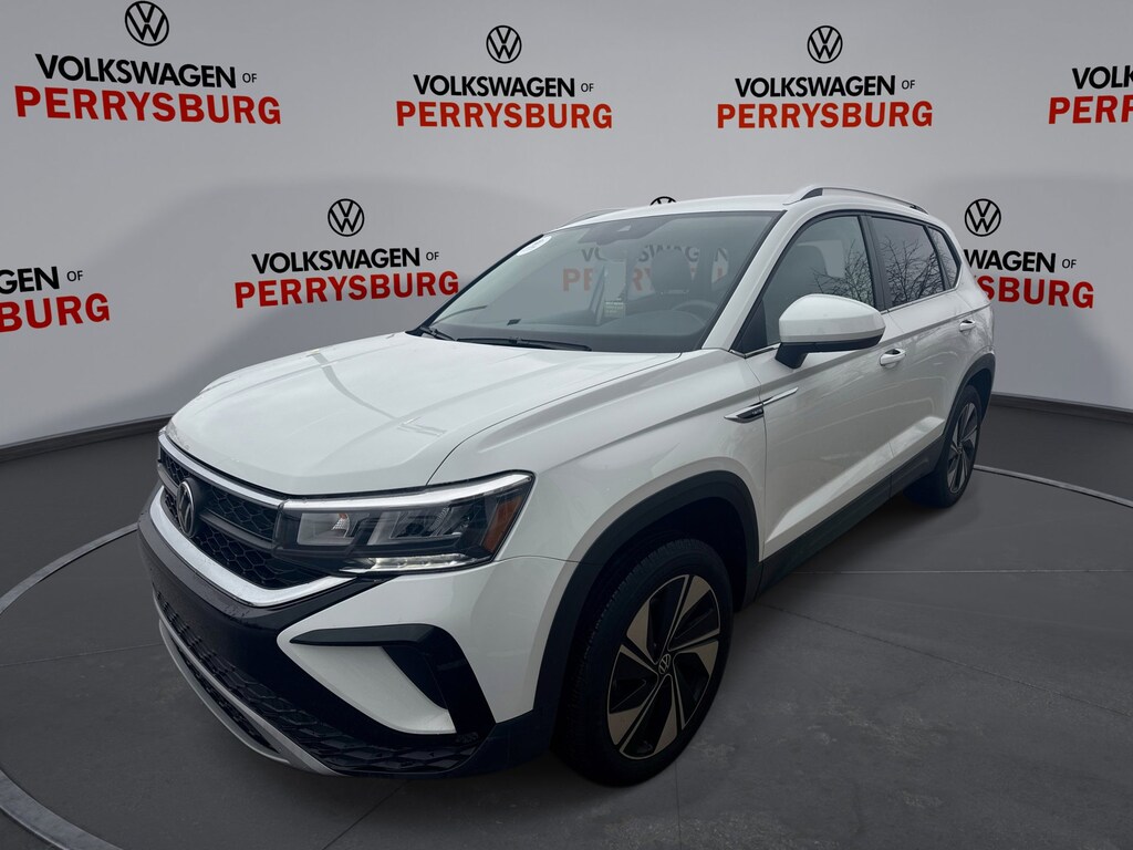 Used 2024 Volkswagen Taos SE 4Motion w/ IQ Drive SE 4MOTION