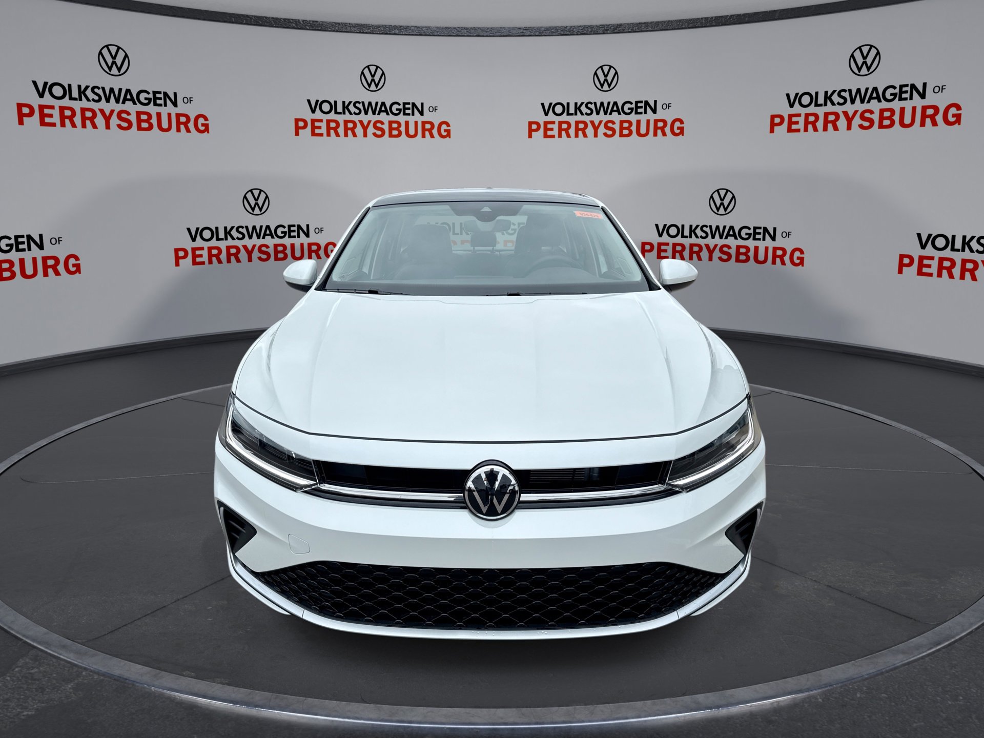 2025 Volkswagen Jetta SE photo 3