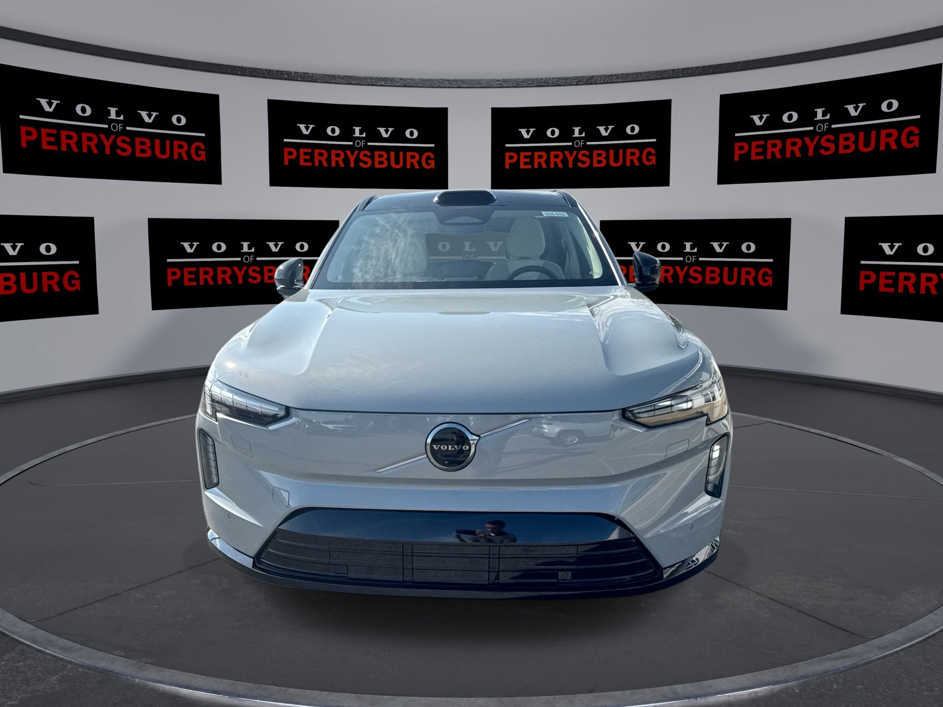 2025 Volvo EX90 Twin Motor Ultra photo 3