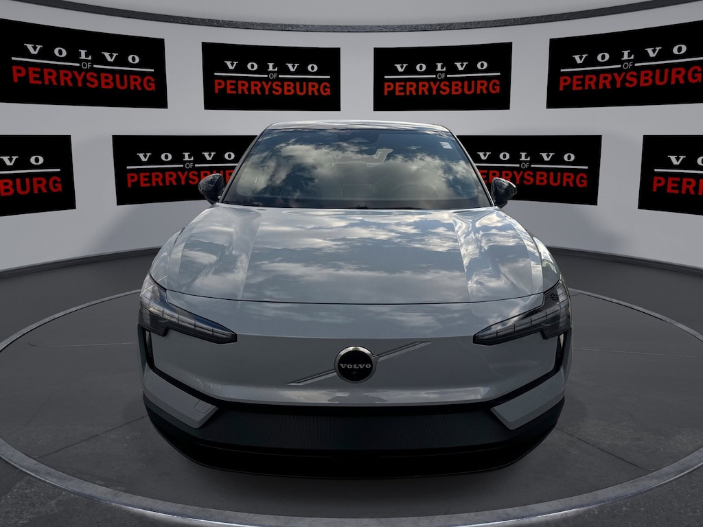 Used 2025 Volvo EX30 Twin Motor Performance Ultra w/ Climate Pkg & Pan Twin Motor AWD Ultra