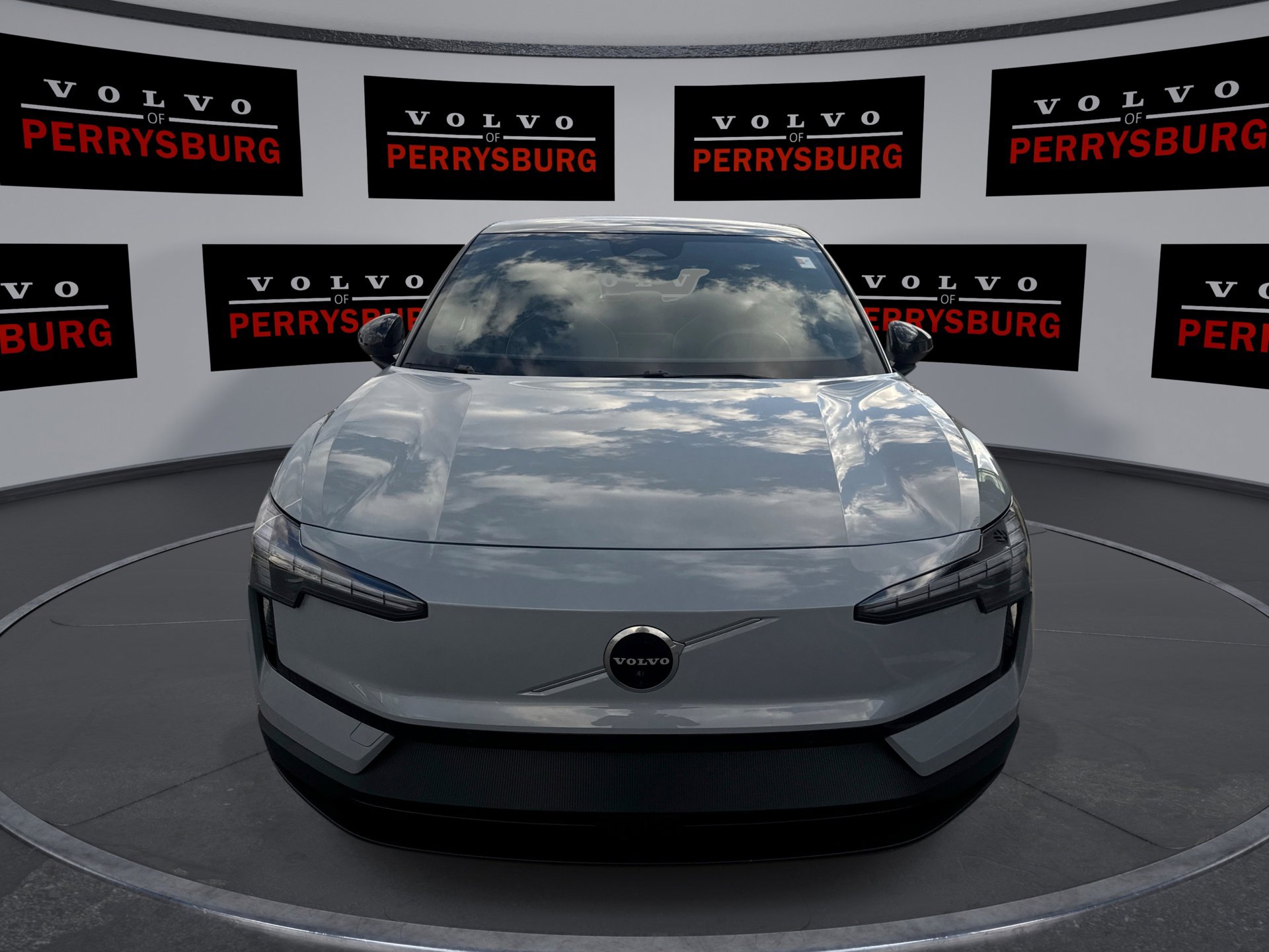 2025 Volvo EX30 Ultra photo 3