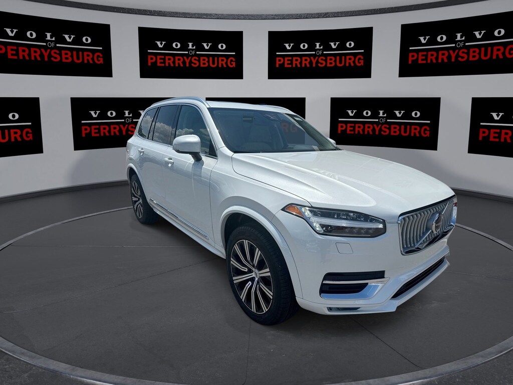 New 2025 Volvo XC90 Core B5 AWD Core 7-Seater