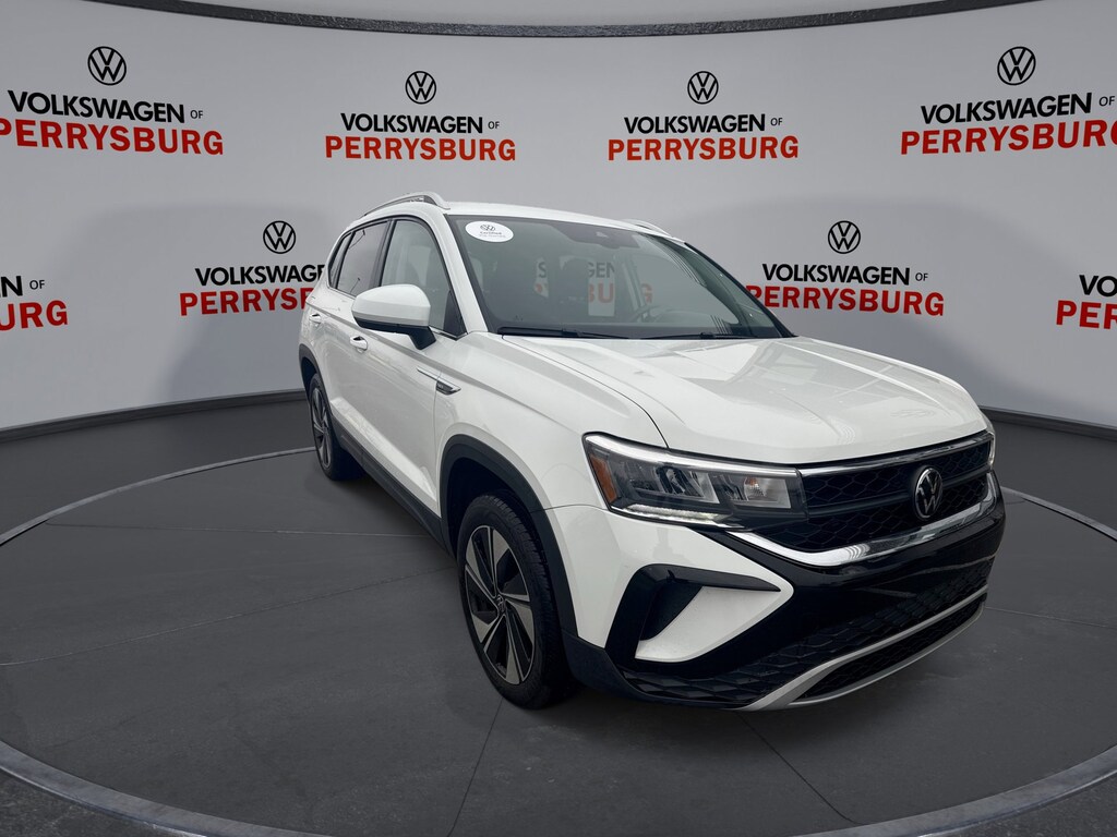 Used 2024 Volkswagen Taos SE 4Motion w/ IQ Drive SE 4MOTION