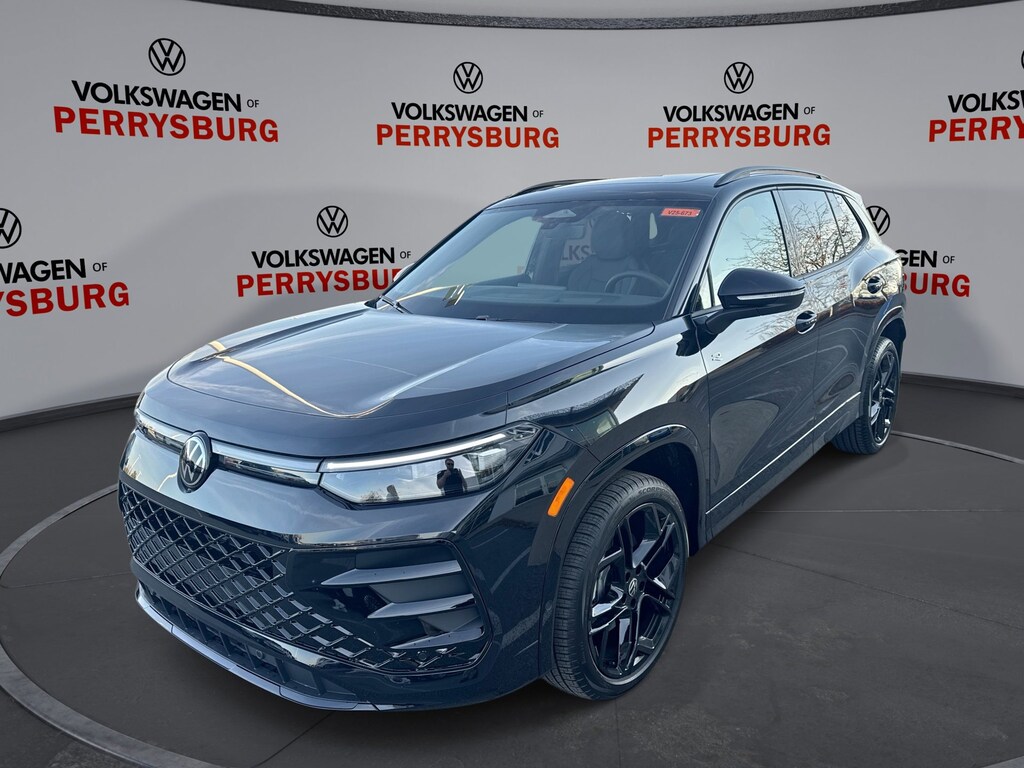 New 2025 Volkswagen Tiguan SE R-Line Black AWD SE R-Line Black AWD