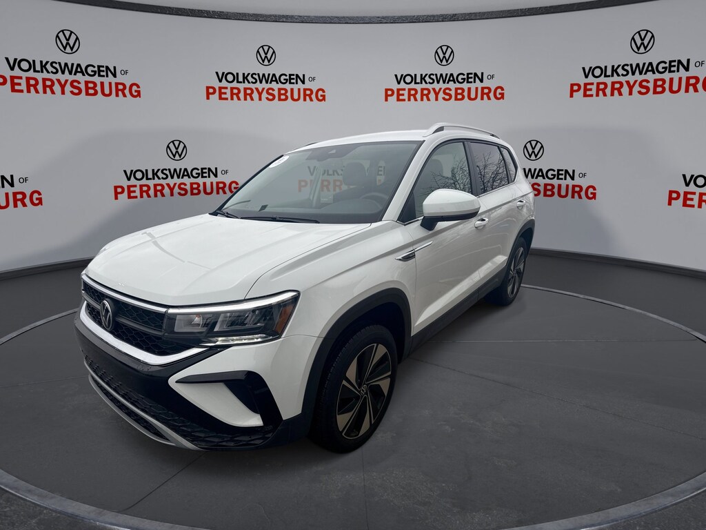 Used 2024 Volkswagen Taos SE 4Motion w/ IQ Drive SE 4MOTION