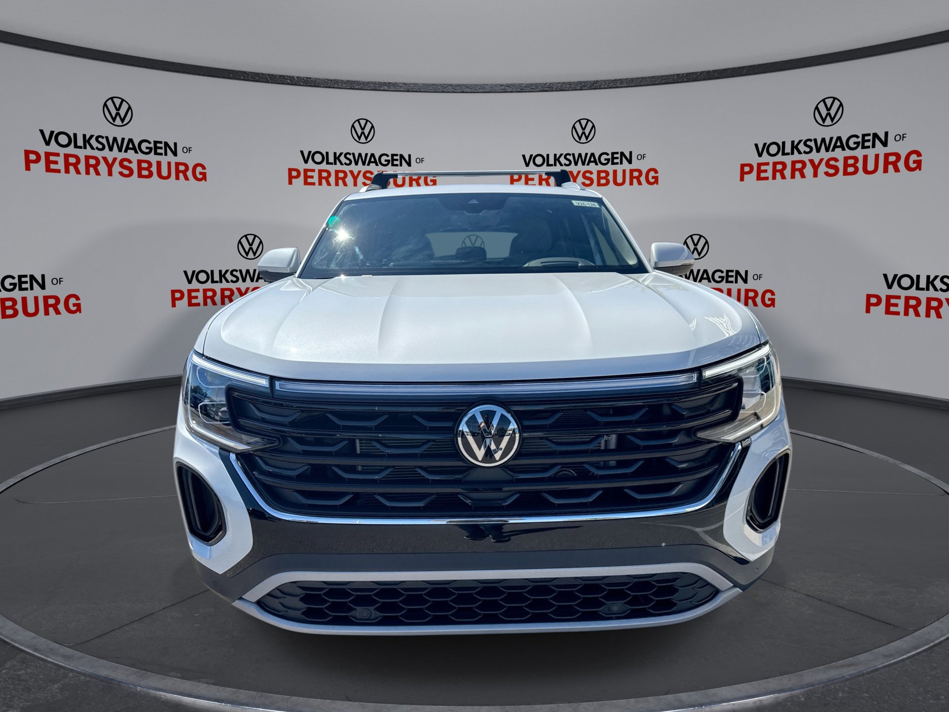 2026 Volkswagen Atlas Cross Sport SEL photo 3